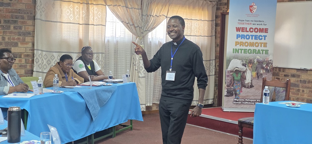 Fr Avelino Chico SJ